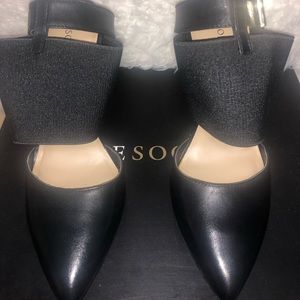 Sole Society Kirsten Black Leather Pumps Size 4